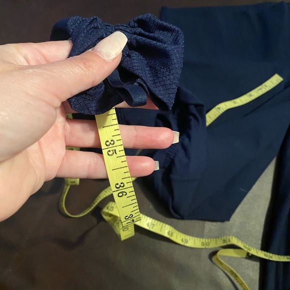 Fabletics leggings - Picture 7 of 10